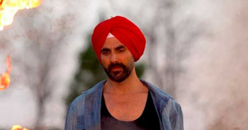 Akshay Kumar : The Actor Survives A Deadly Accident