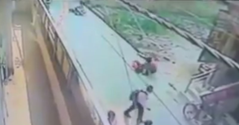 Delhi Girl Stabbed 28