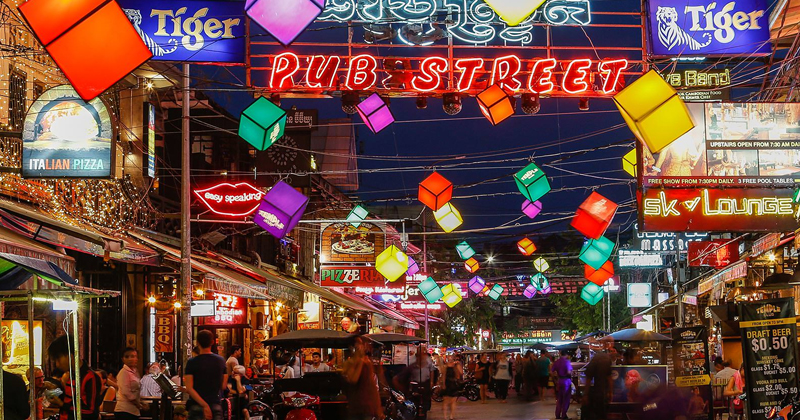 cambodia pub street