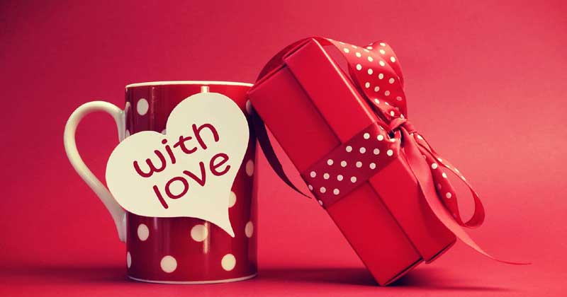 11 Valentine Gifts That Will Be Perfect For Her!