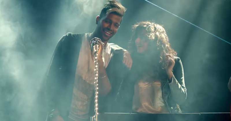 Hardik Pandya Dons Rockstar Avatar For Zaggle And Looks Better On Stage Than Field!