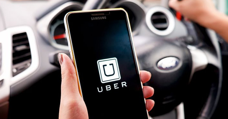 Drunk Man Pays 1 Lakh Uber Cab