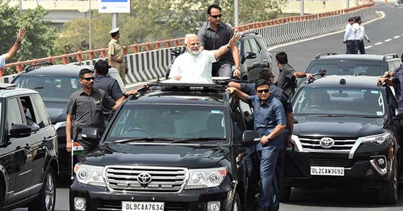 A security guard in Mumbai breeched past NSG security to telephone a threat call on Modi's life