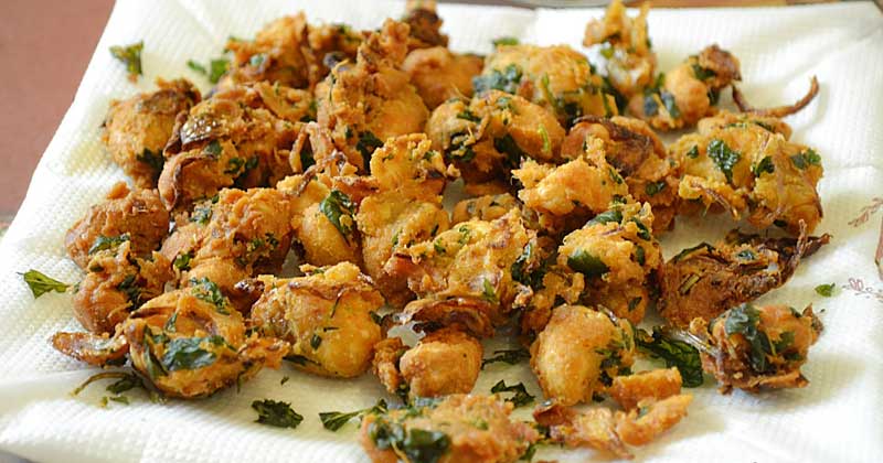cashew pakoras