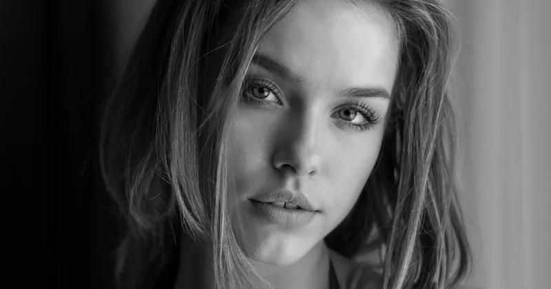 Exercises to lose double chin