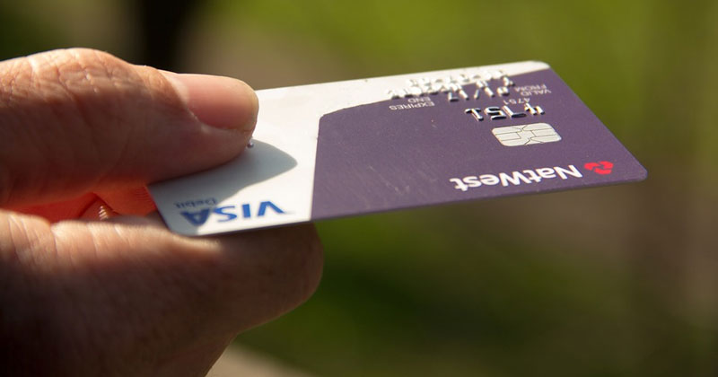 How does a credit card work