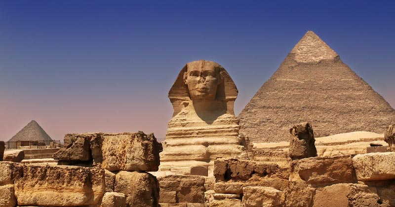 curse of the pharaohs and Pyramids