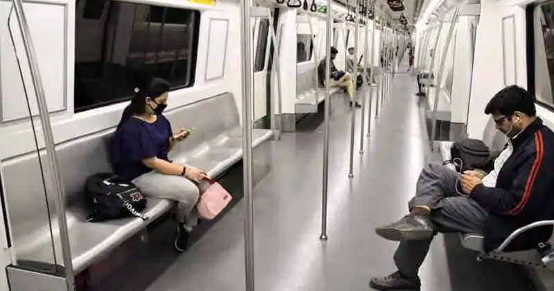 Delhi Metro Passengers Fined for Not Wearing Mask