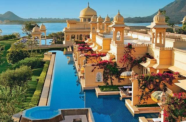 Stay Like Royals In These Best Luxury Hotels In India