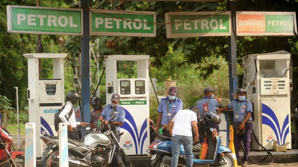 petrol prices in Mumbai