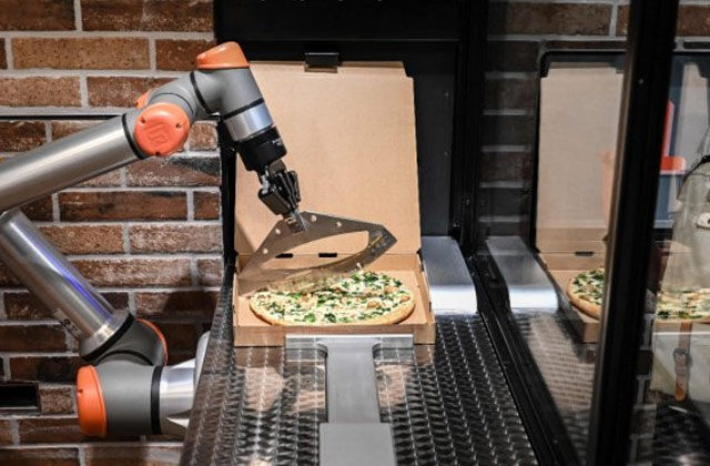 Robots Making Pizza in Paris