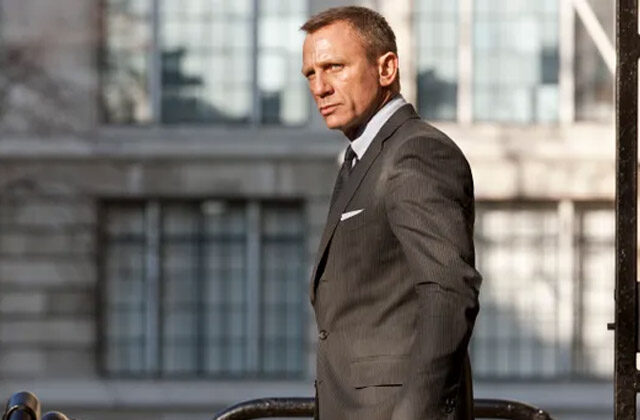 Daniel Craig