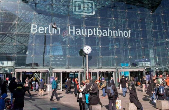 how many Ukrainian refugees are in Germany