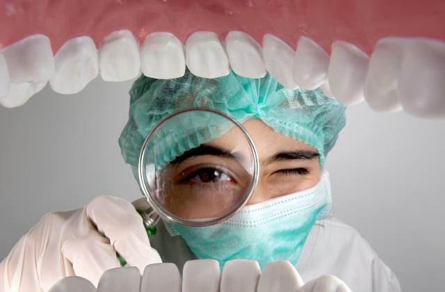 Oral Cancer Signs, Symptoms, Causes, Types and Treatment