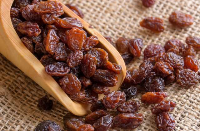 Raisins Benefits
