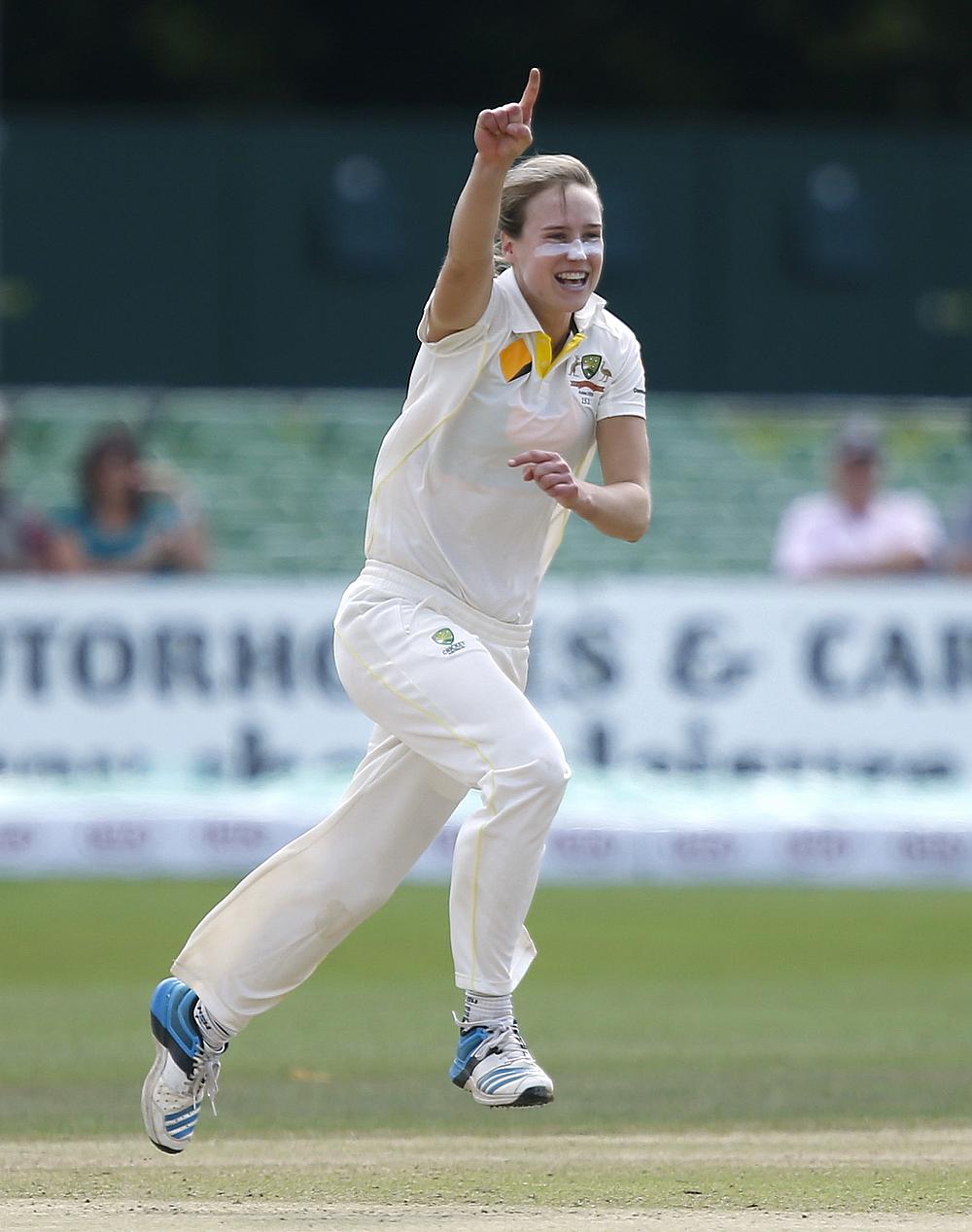 Else Perry A tribute to Ellyse Perry, the smiling assasin in women's cricket